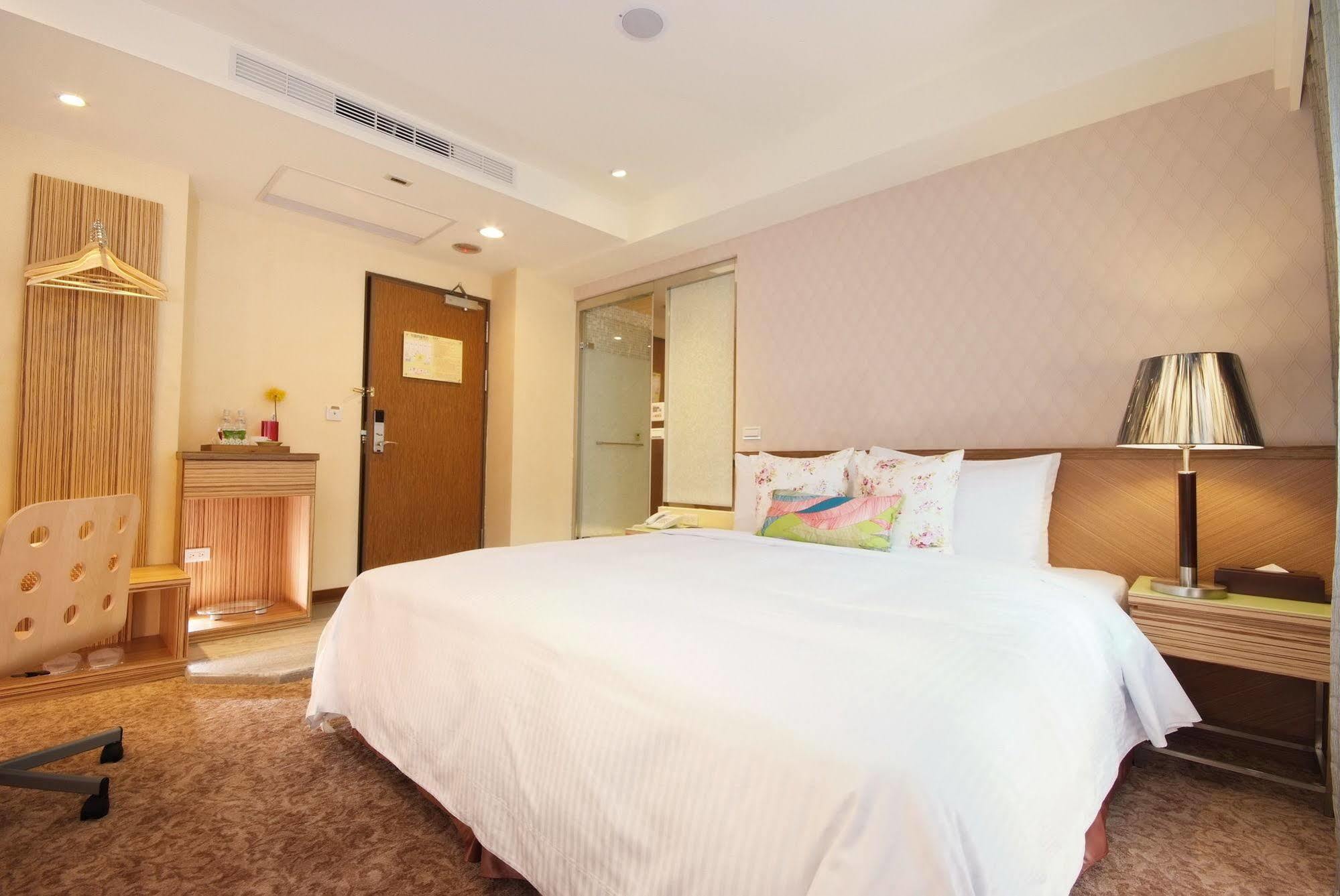Nagahiro Hotel Taipei Bagian luar foto