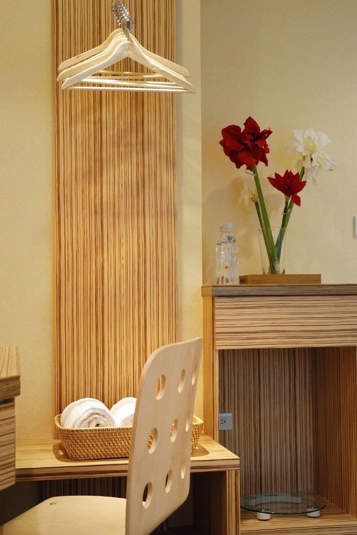 Nagahiro Hotel Taipei Bagian luar foto