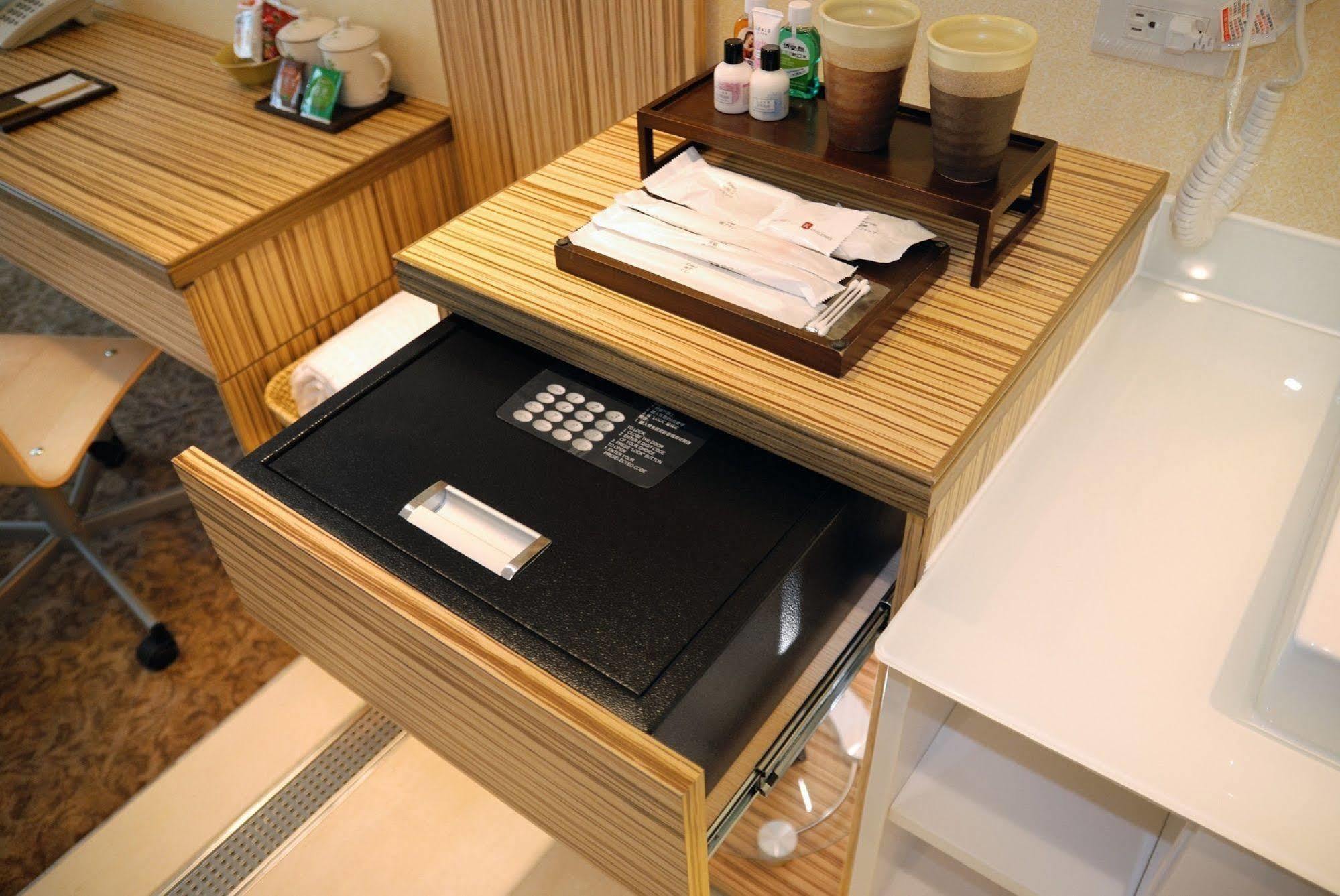 Nagahiro Hotel Taipei Bagian luar foto